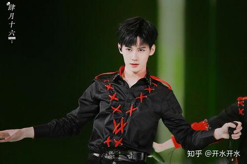 吃瓜的张真源,吃瓜群众的美食探索之旅