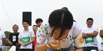 南京周末吃瓜群众,吃瓜群众的热闹市井生活剪影